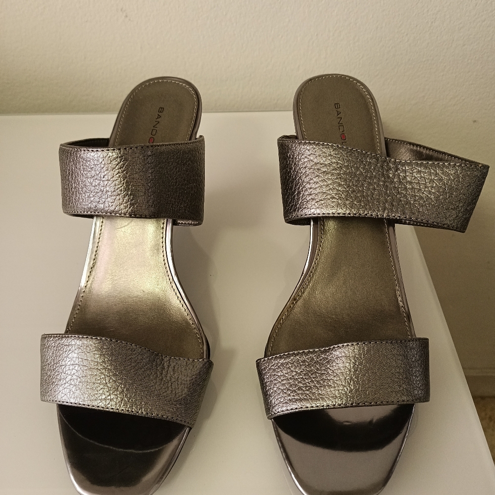 Bandolino silver women's sandals
